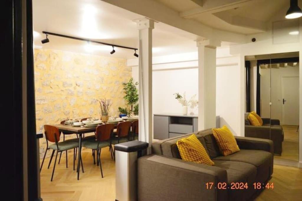 Апартаменты Magnificient Parisian Flat - Parisian Heart Экстерьер фото