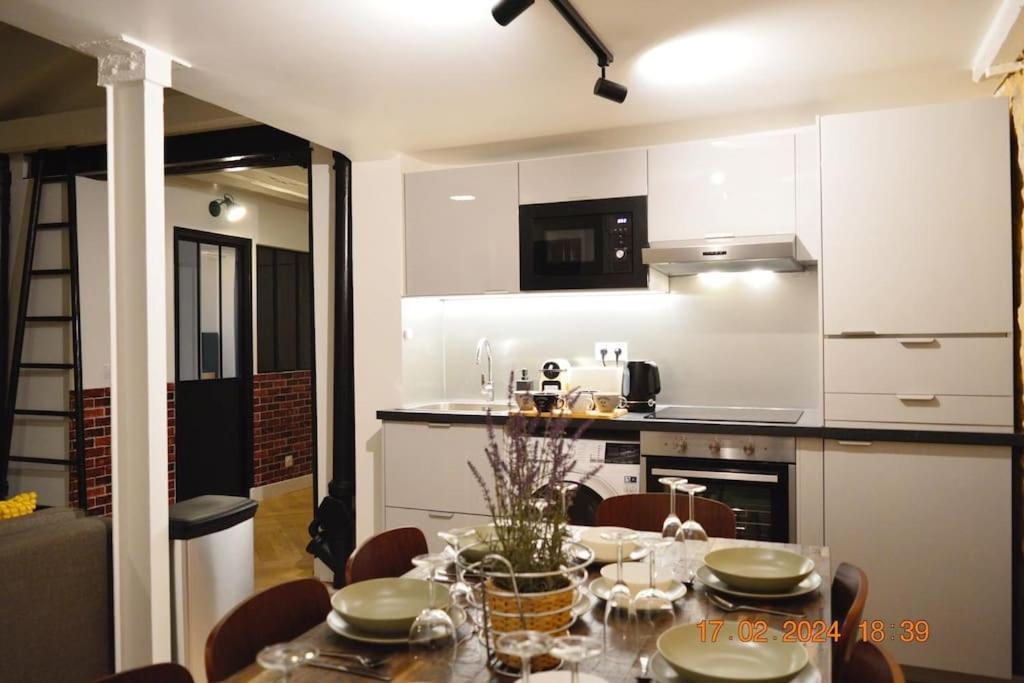 Апартаменты Magnificient Parisian Flat - Parisian Heart Экстерьер фото