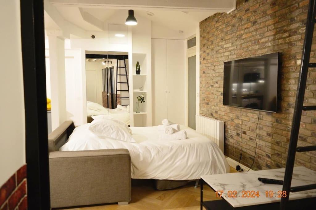 Апартаменты Magnificient Parisian Flat - Parisian Heart Экстерьер фото
